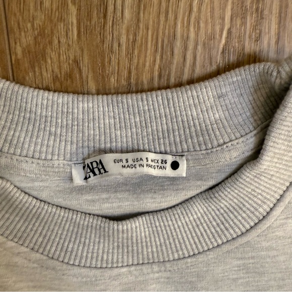 Zara Gray Sweatshirt - Picture 2 of 4